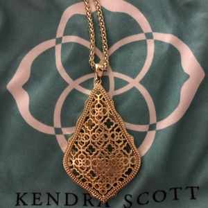 Kendra Scott Aiden gold filigree pendant necklace